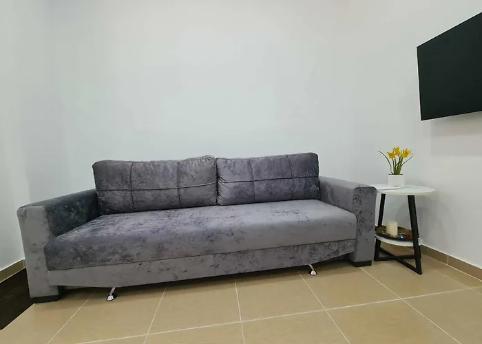 Saranda, As New-Relax-Calmapartment